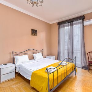 Kamer met een Queen Size Bed